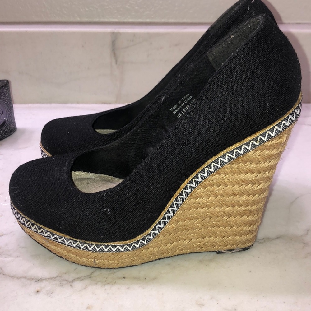 call it spring black canvas wedges!! - Picture 2 of 3